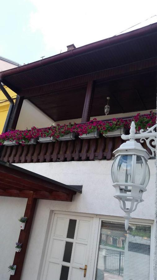 Aladin And Arabella Apartments Saraievo Exterior foto